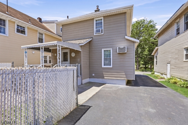332 Riverside Ave