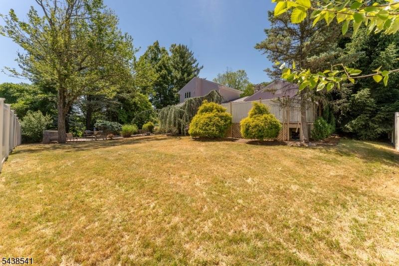 486 Summit Rd