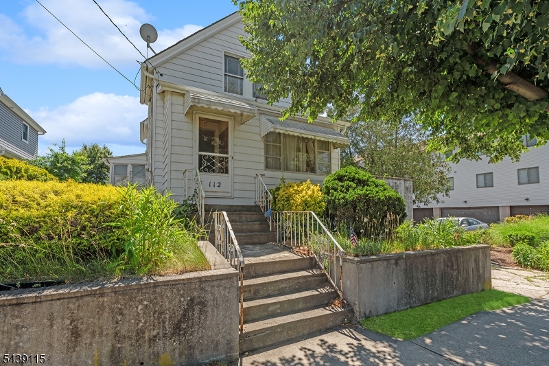 112 Page Ave