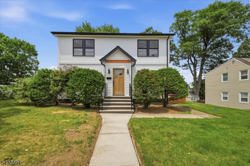 180 Sheridan Ave