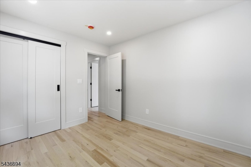 180 Sheridan Ave