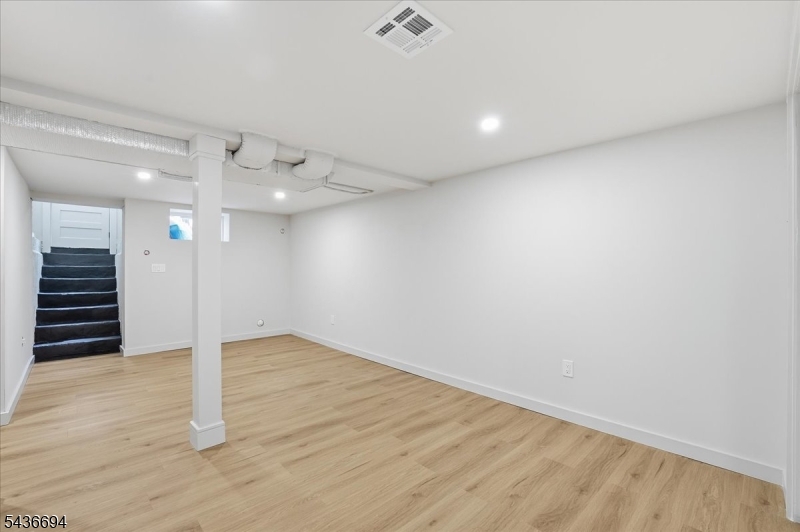 180 Sheridan Ave