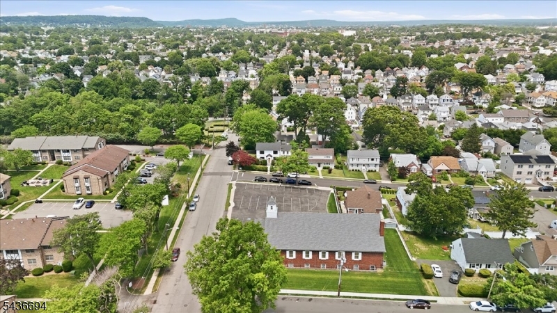 180 Sheridan Ave