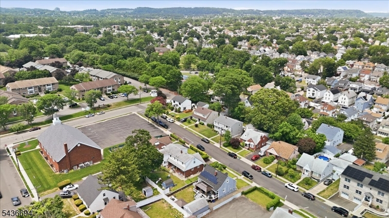 180 Sheridan Ave