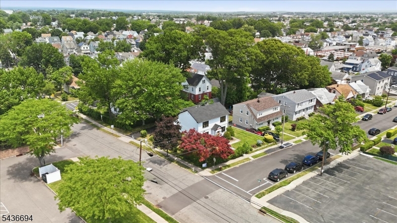 180 Sheridan Ave