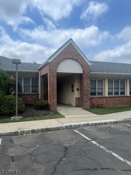 27 Mountain Blvd #2.02