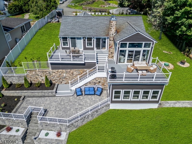 12 Bass Rock Rd