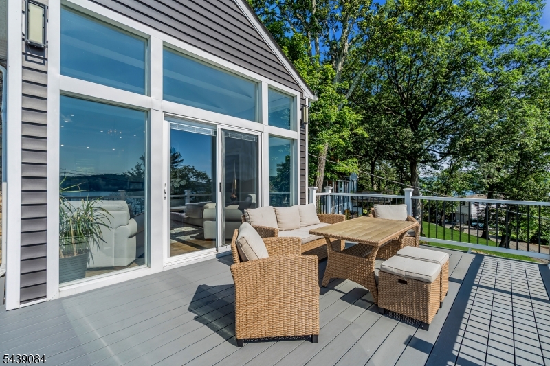12 Bass Rock Rd