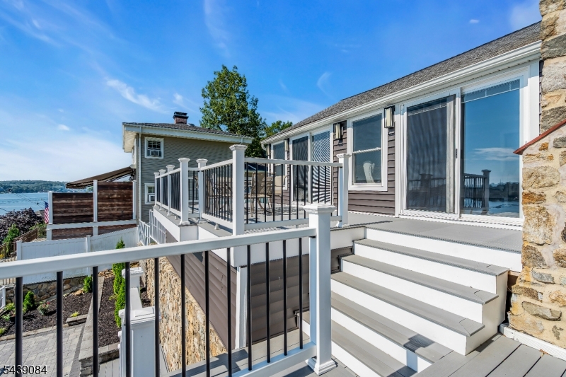12 Bass Rock Rd