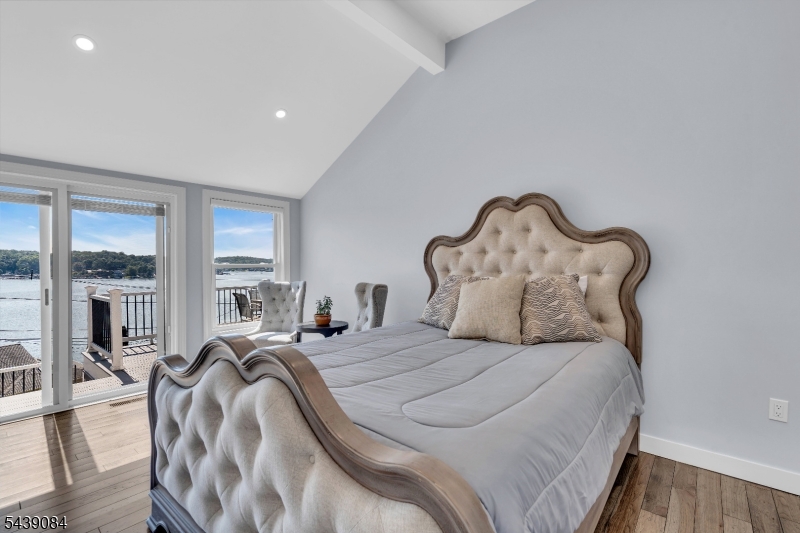 12 Bass Rock Rd