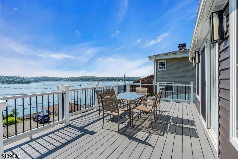 12 Bass Rock Rd