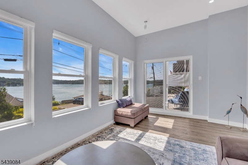 12 Bass Rock Rd