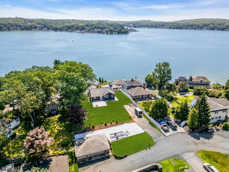 12 Bass Rock Rd