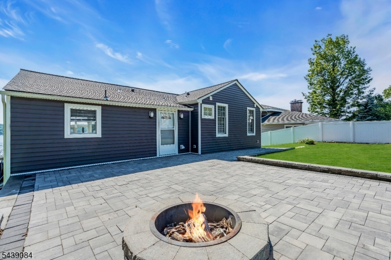 12 Bass Rock Rd