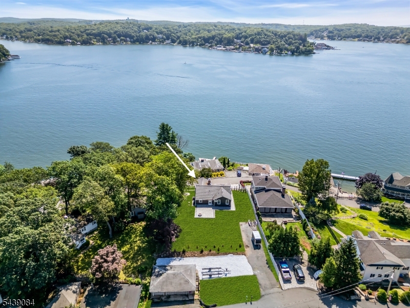 12 Bass Rock Rd