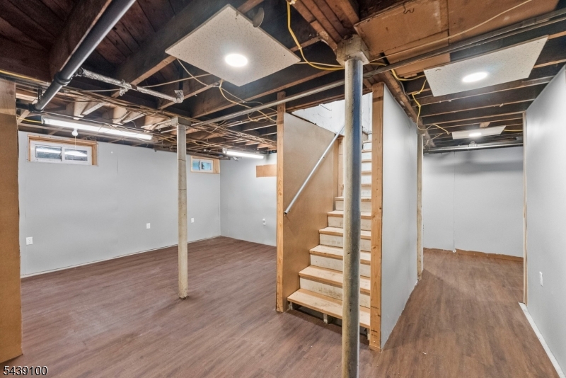 226 E Northfield Rd