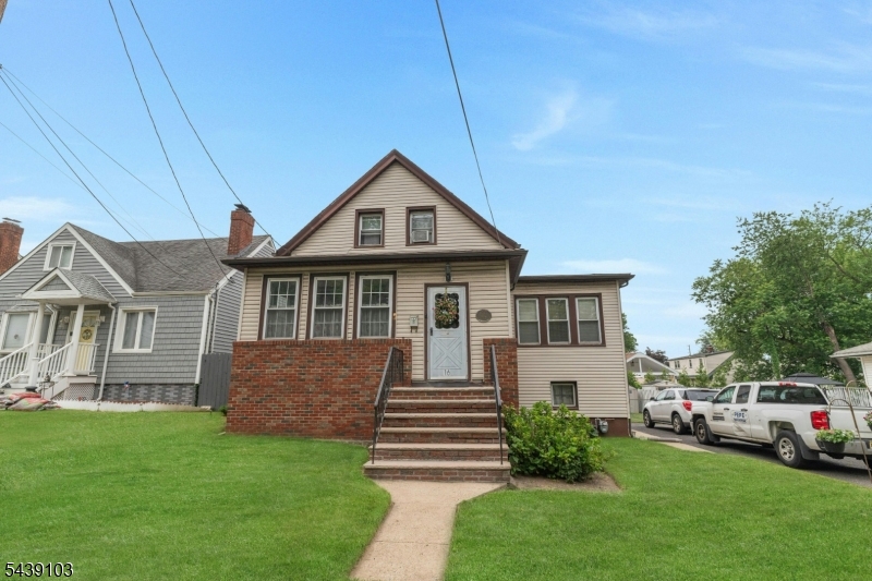 22 Passaic Ave