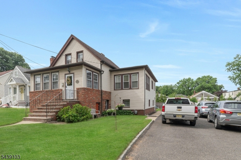 22 Passaic Ave