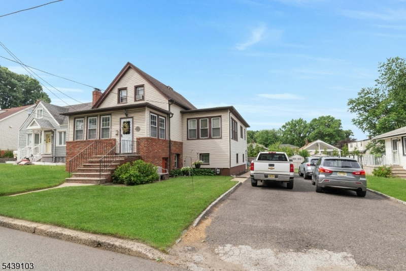 22 Passaic Ave
