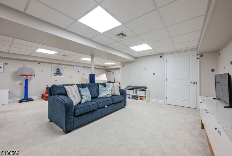 647 Harristown Rd