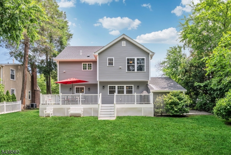 647 Harristown Rd