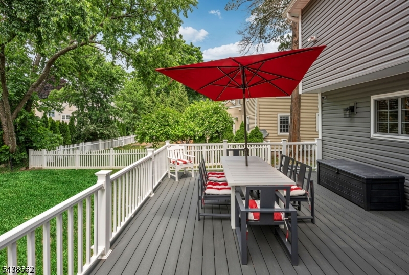 647 Harristown Rd