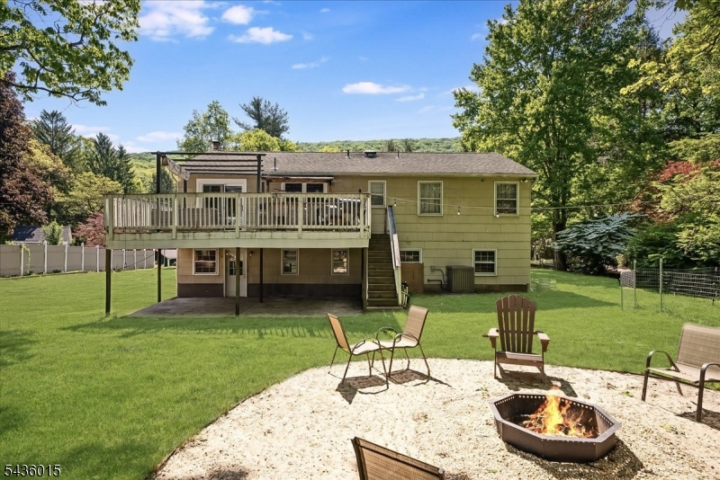 12 River Rd