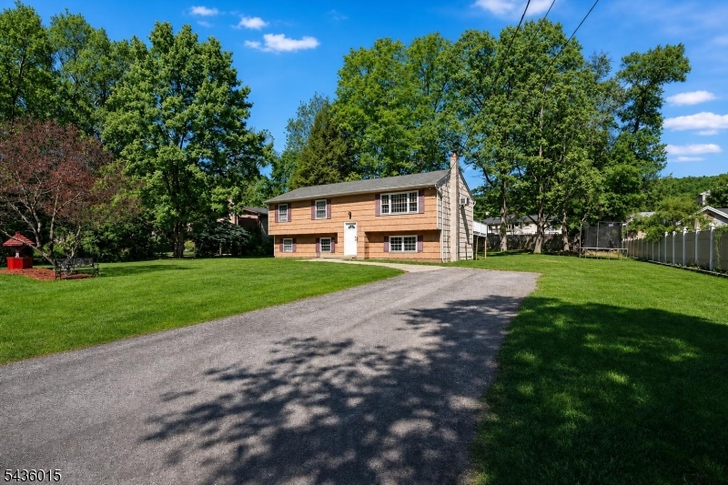 12 River Rd