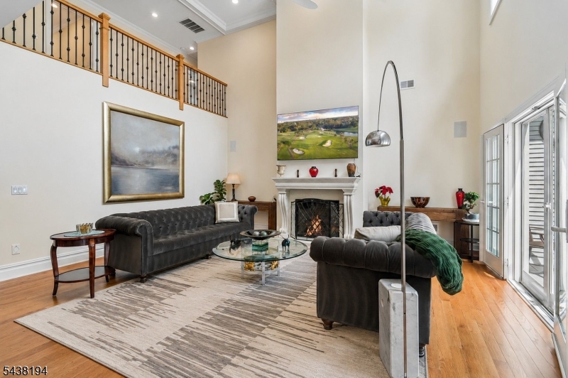 2 Arianna Ct