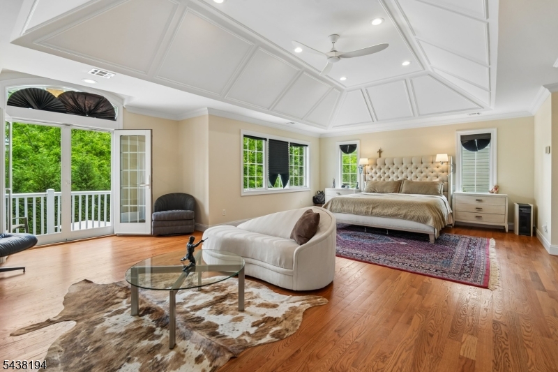 2 Arianna Ct