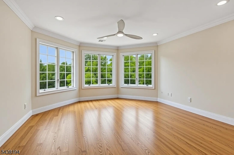 2 Arianna Ct