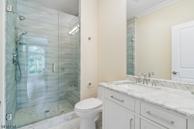 2 Arianna Ct