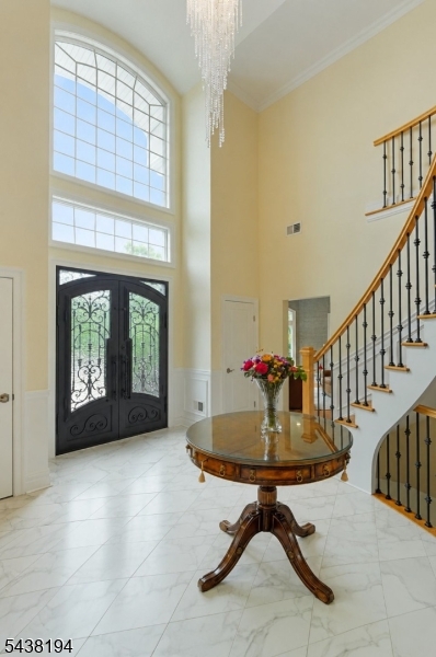 2 Arianna Ct