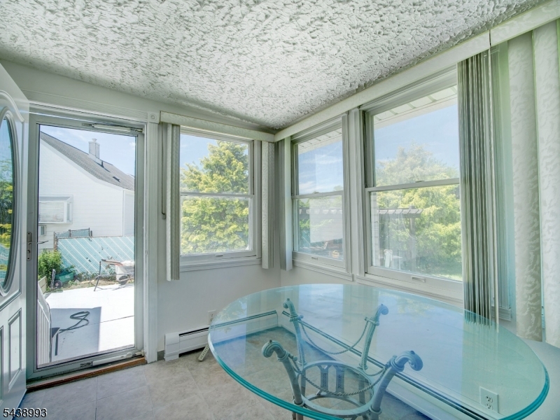 19 Jonquil Cir