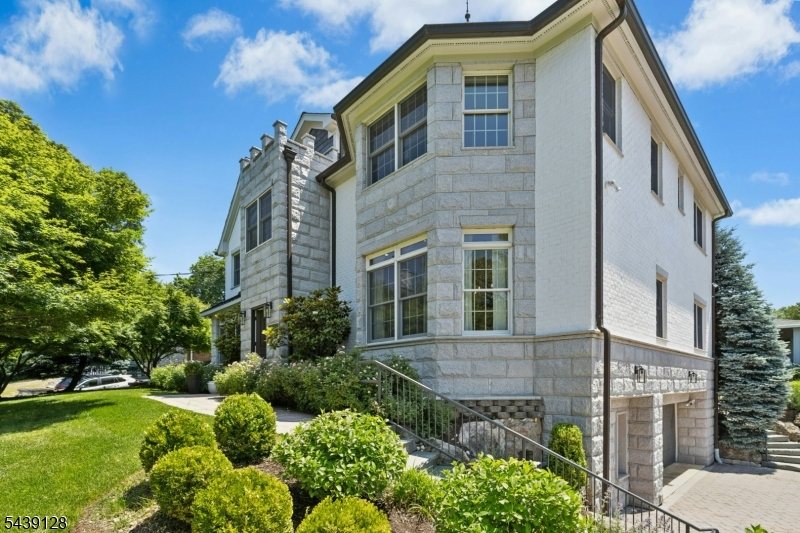 204 N Union Ave