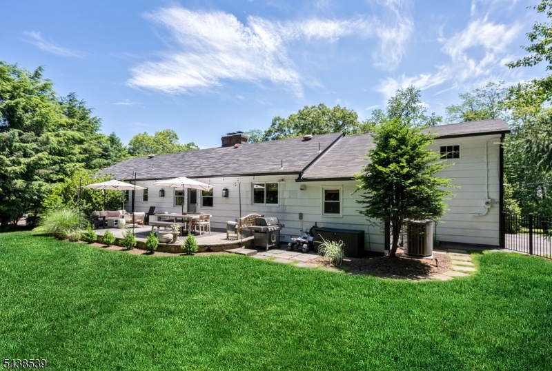 611 Wishing Well Rd