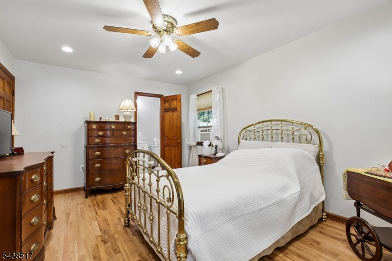 79 Stillwater Rd
