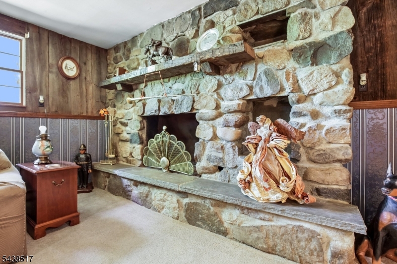 79 Stillwater Rd
