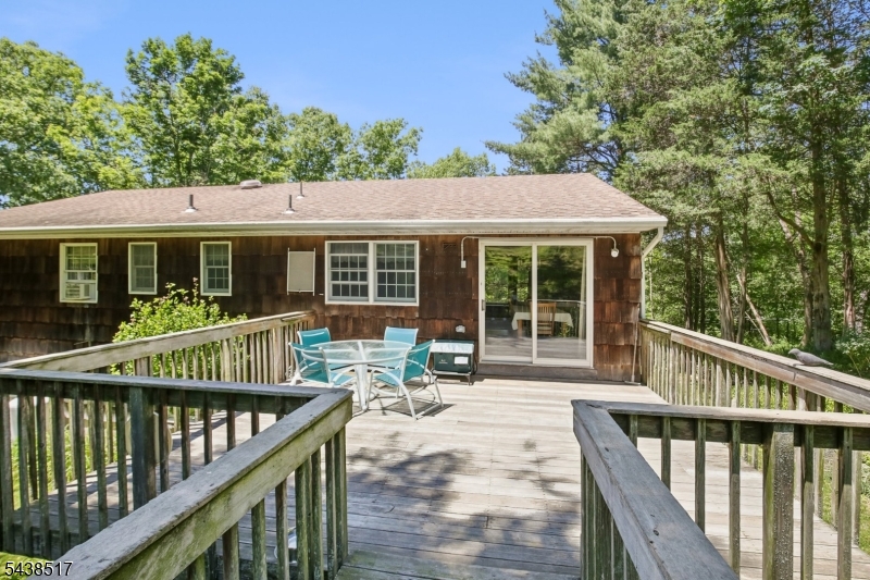 79 Stillwater Rd