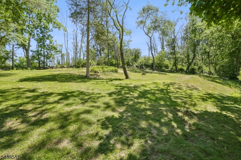 79 Stillwater Rd