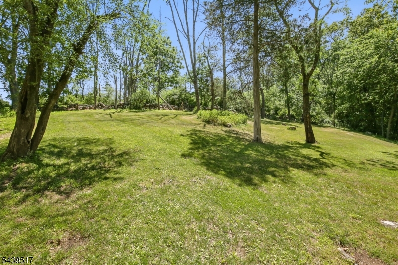 79 Stillwater Rd