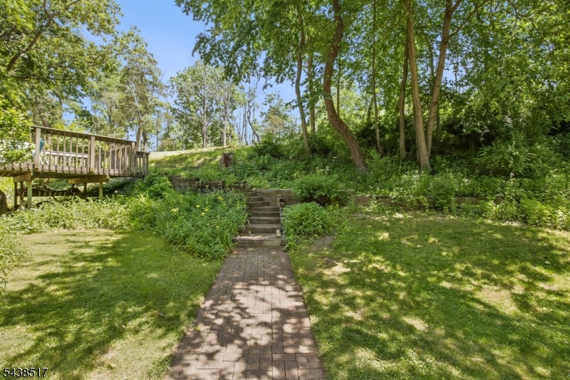 79 Stillwater Rd