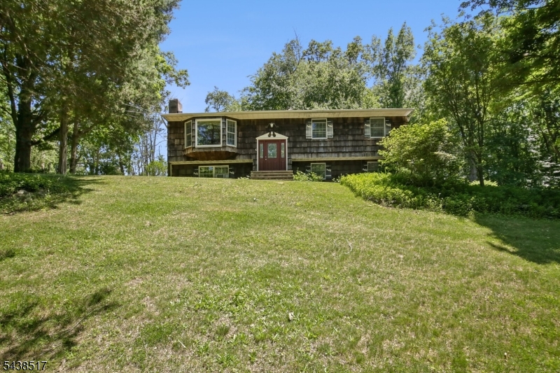 79 Stillwater Rd