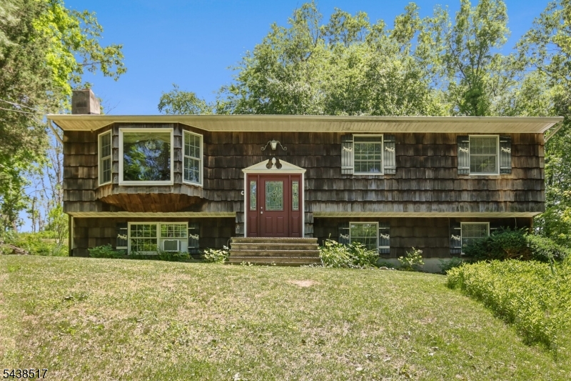 79 Stillwater Rd