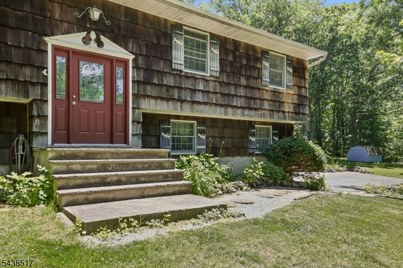 79 Stillwater Rd