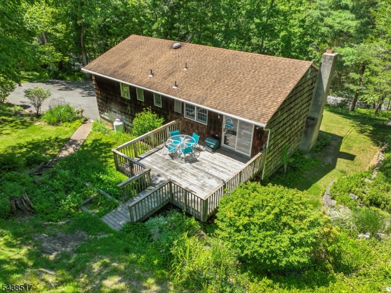 79 Stillwater Rd