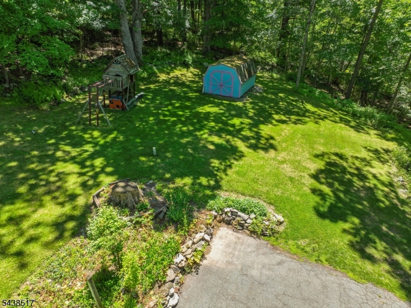 79 Stillwater Rd