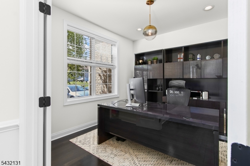 7 Heaton St