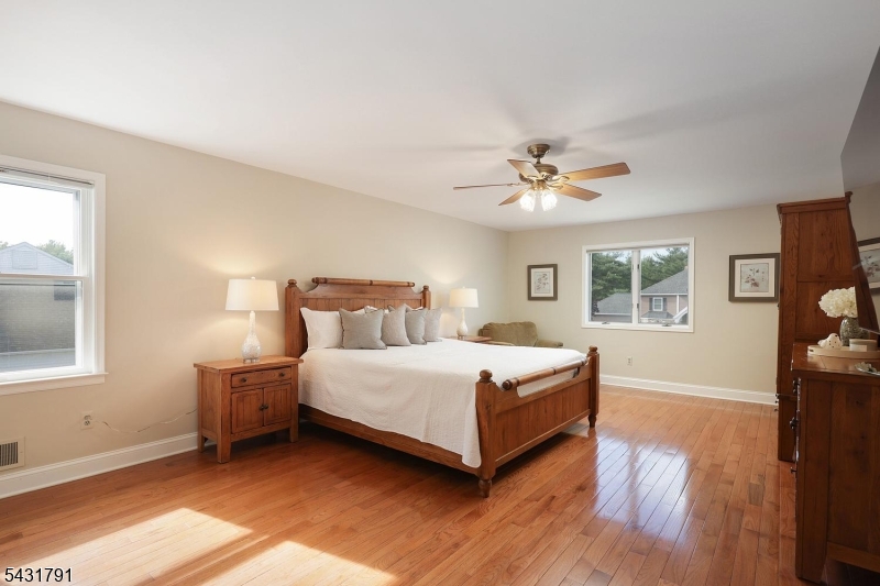 13 Daniel Dr