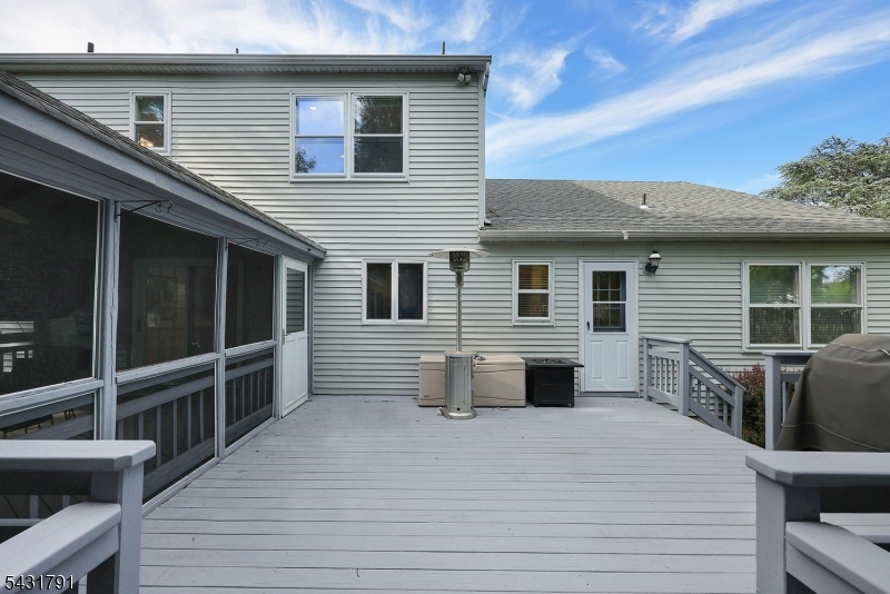 13 Daniel Dr